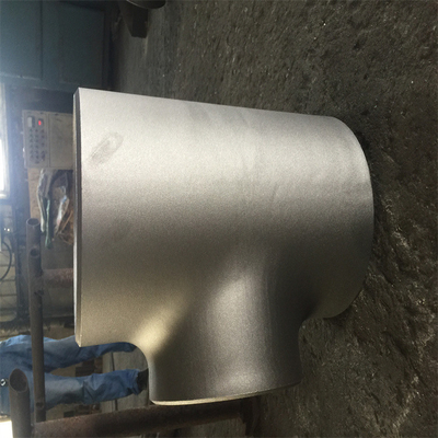 1/2 - 42 cale API 5L Redukcja krzyżowa DN2000 Sch40 ANSI B16 9 Tee Seamless