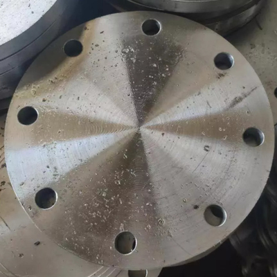 Kute kołnierze ślepe ze stali węglowej ASTM Class 300 w magazynie